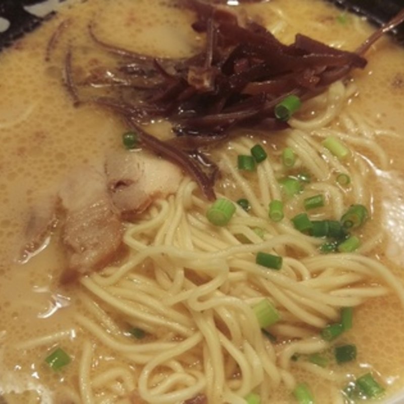 トンコツラーメン(中華食堂一番館)