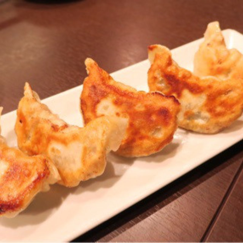 焼き餃子(中華香彩 JASMINE)