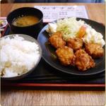 唐揚げ定食(串かつ でんがな 横須賀中央店 )
