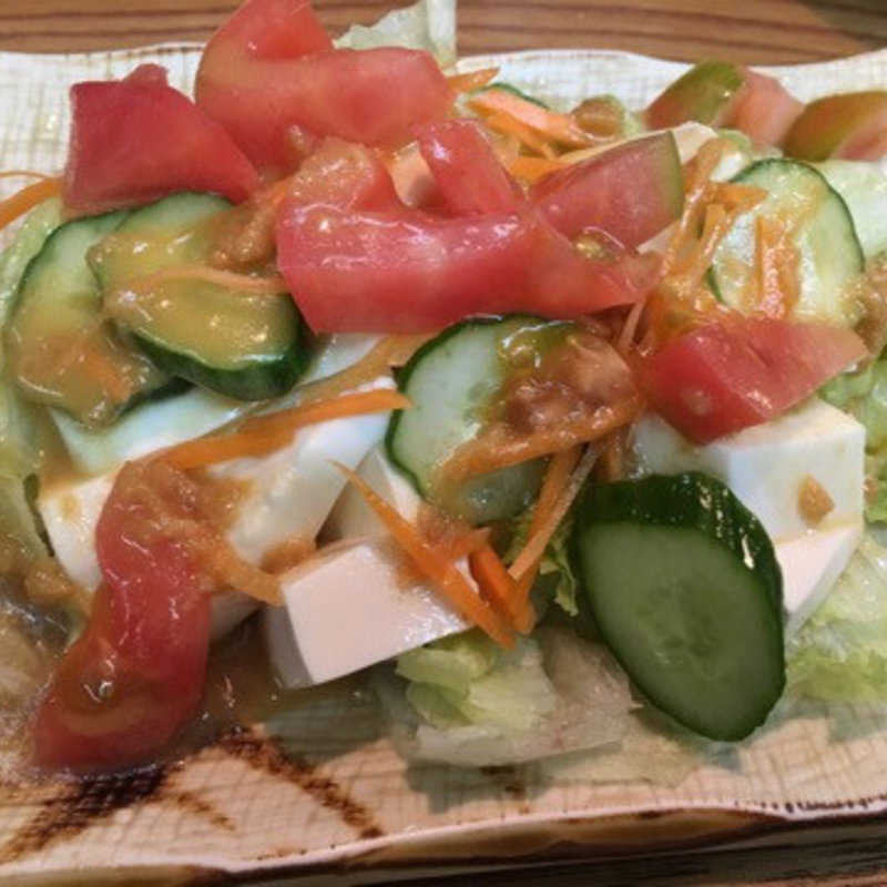 豆腐サラダ(串乃助)