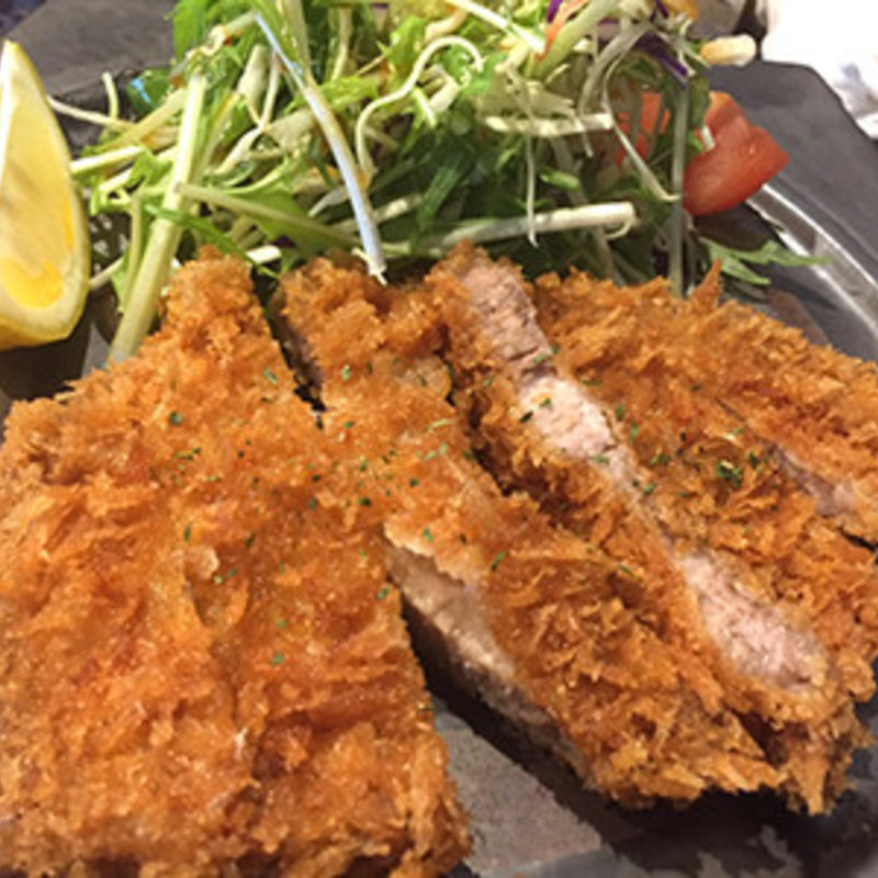 鹿児島産黒豚のトンカツ(ロース)定食(串揚げ ばらんざっく )