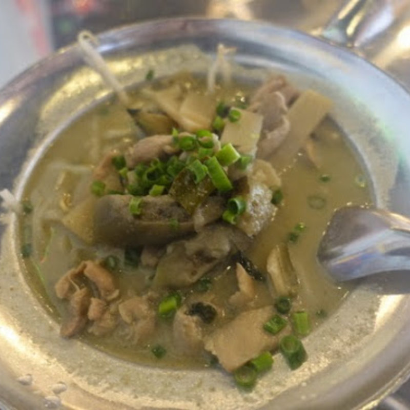 オニオンスライス ～こだわり黄味のせ～(串猿 Z(千駄木))