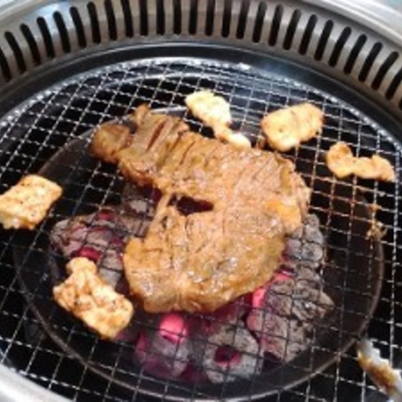 豚カルビ(丸い月 )