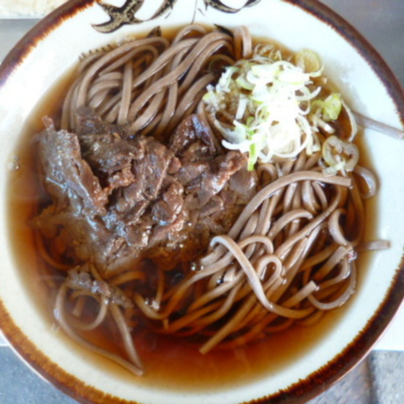 肉そば(丸政 小淵沢駅ホームそば店)