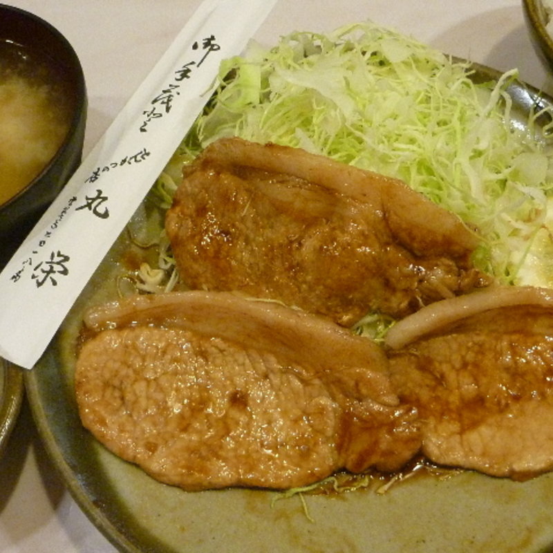 焼肉定食(とんかつ 丸栄)