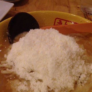 元祖チーズラーメン(九十九ラーメン 恵比寿本店)