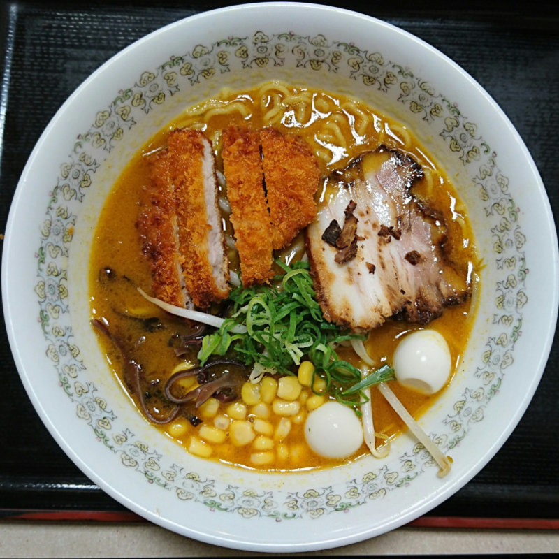 とんかつカレーらーめん(九州ラーメン金平)