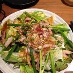 天草あじの干物と葱のサラダ(九州居酒屋 博多満月)