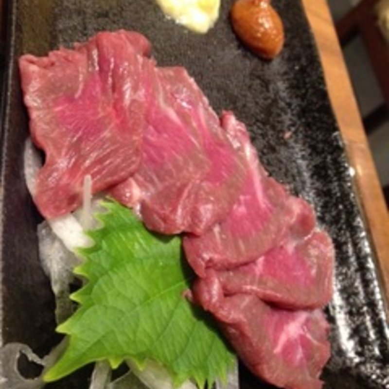 馬肉のたたき(九州居酒屋 博多満月)