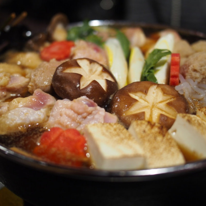 薩摩地鶏の濃厚すき焼き鍋(九州薩摩地鶏の個室居酒屋 九遠 赤坂本店)