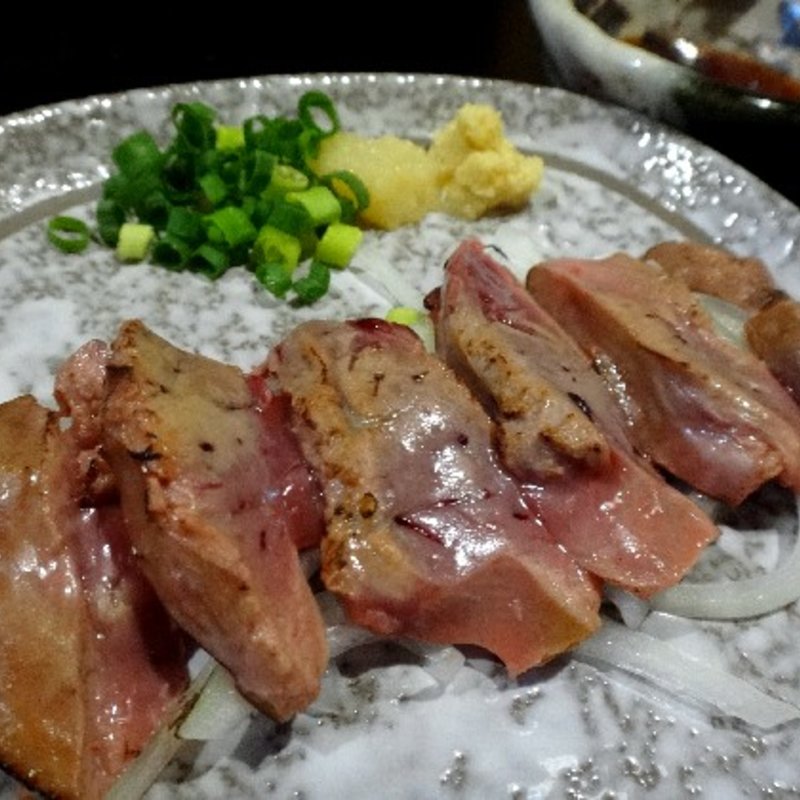 宮崎鶏　白レバーのタタキ(九州酒場 びーどろ)