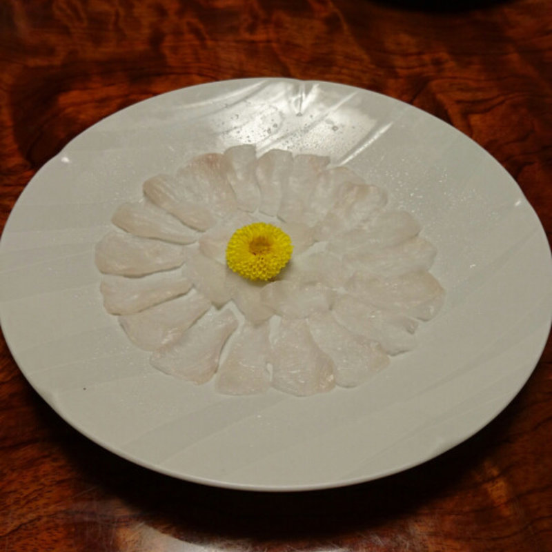 クエの薄造り(九絵家)