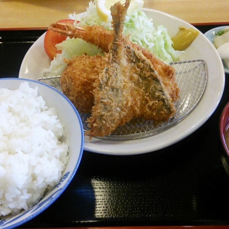 ミックスフライランチ(二幸支店)