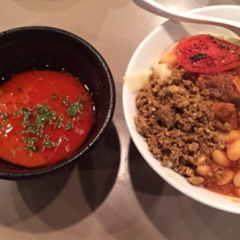 ラム肩肉の煮込み ラムトマトクリームスープつけ麺(つけ麺 五ノ神製作所 新宿店)