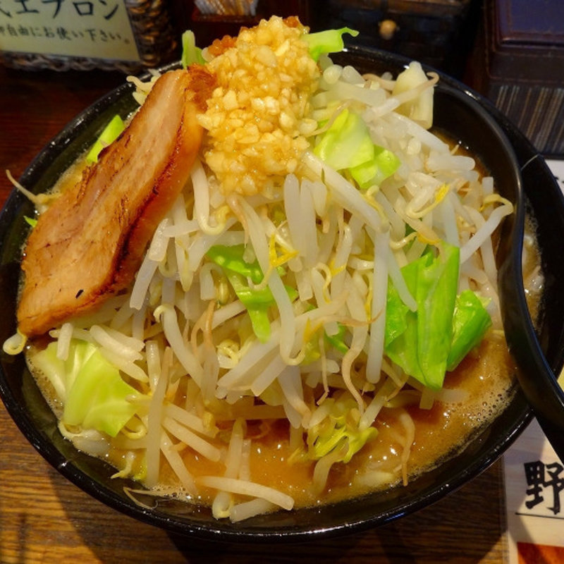 G郎麺（ニンニク増し、野菜増し）(五代目らーめん処 まるは商店)