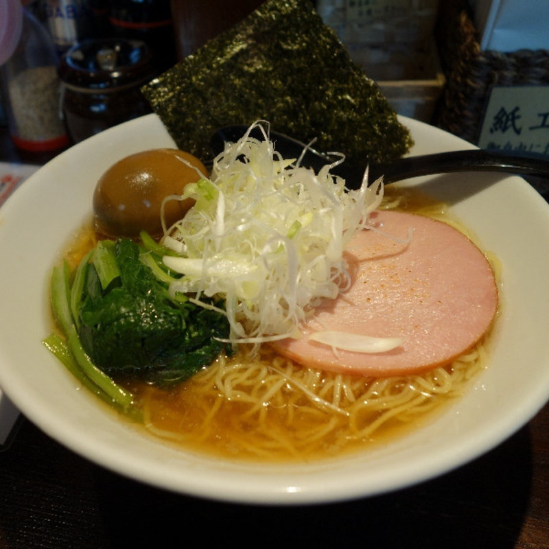 まるは流冷しらーめん（大盛り・味玉入り）(五代目らーめん処 まるは商店)