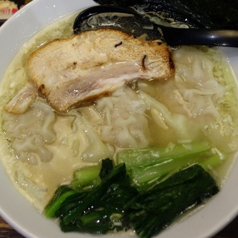 肉厚ワンタン麺（塩）(五代目らーめん処 まるは商店)