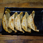 餃子(五代目らーめん処 まるは商店)