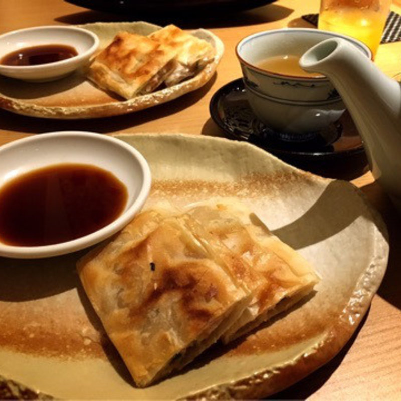 名物鉄板薄皮京都ポーク餃子(磊磊落落 （ライライラクラク）)