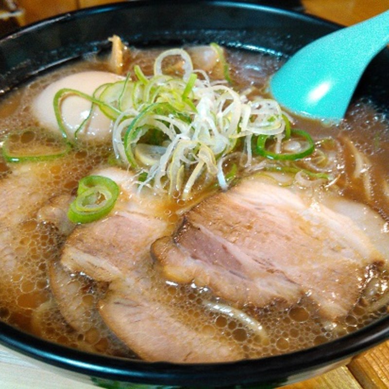 幸太郎ラーメン700円+トッピングチャーシュー210円(京橋 幸太郎)