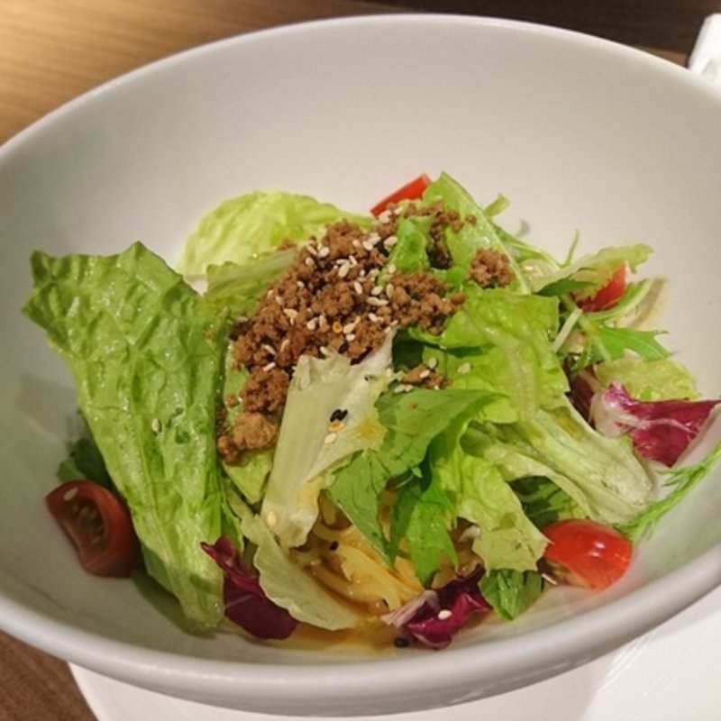 冷やしサラダ担々麺(京鼎樓 HANARE店 )