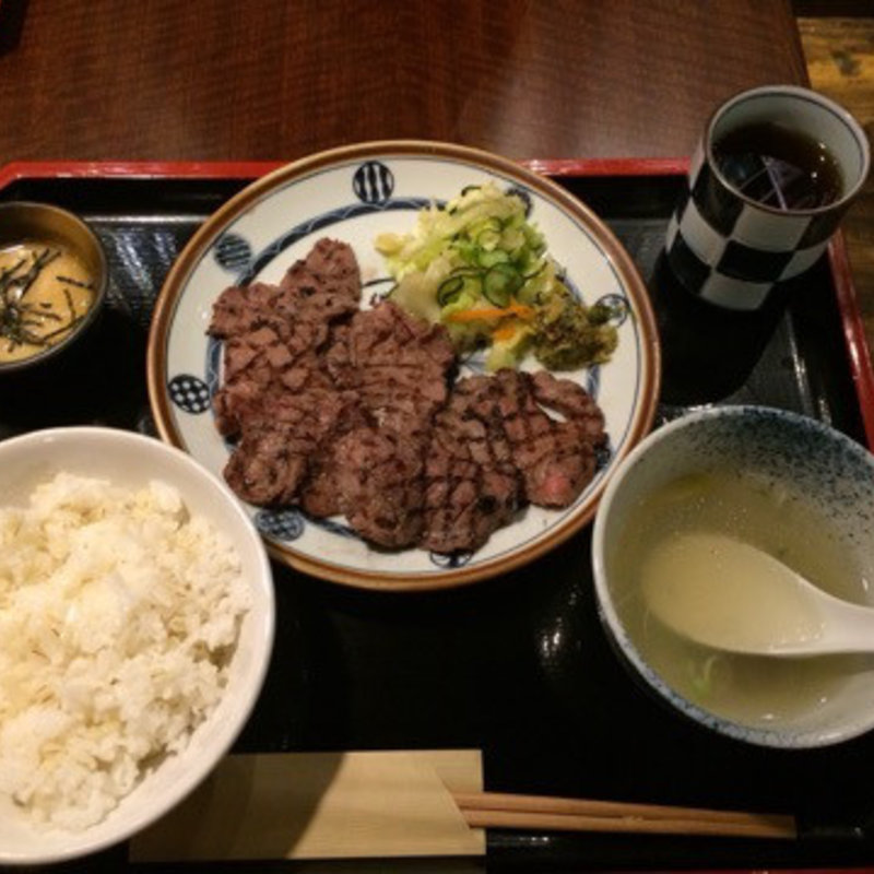牛たん焼きランチ(1.5人前)(牛たん焼き仙台辺見)