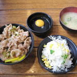 すた丼と半油そばのセット(伝説のすた丼屋 東八店 （デンセツノスタドンヤ）)