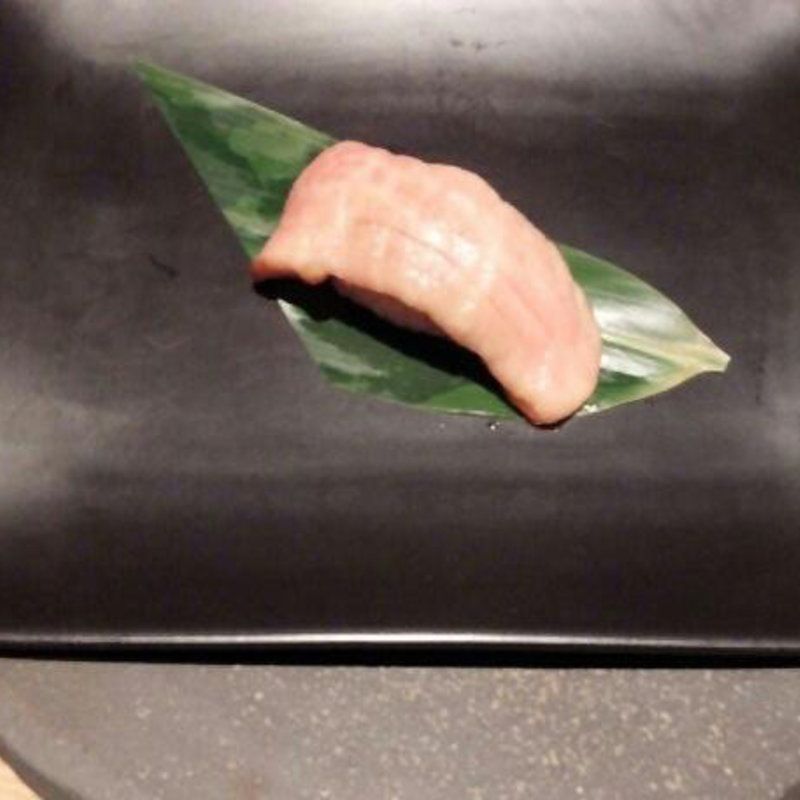 黒毛和牛握り(但馬屋 虎ノ門ヒルズ)