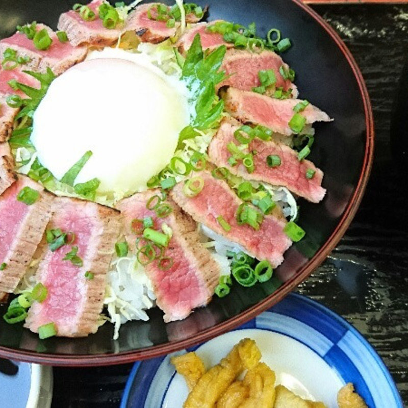 赤牛のステーキ丼(佐俣の湯 )