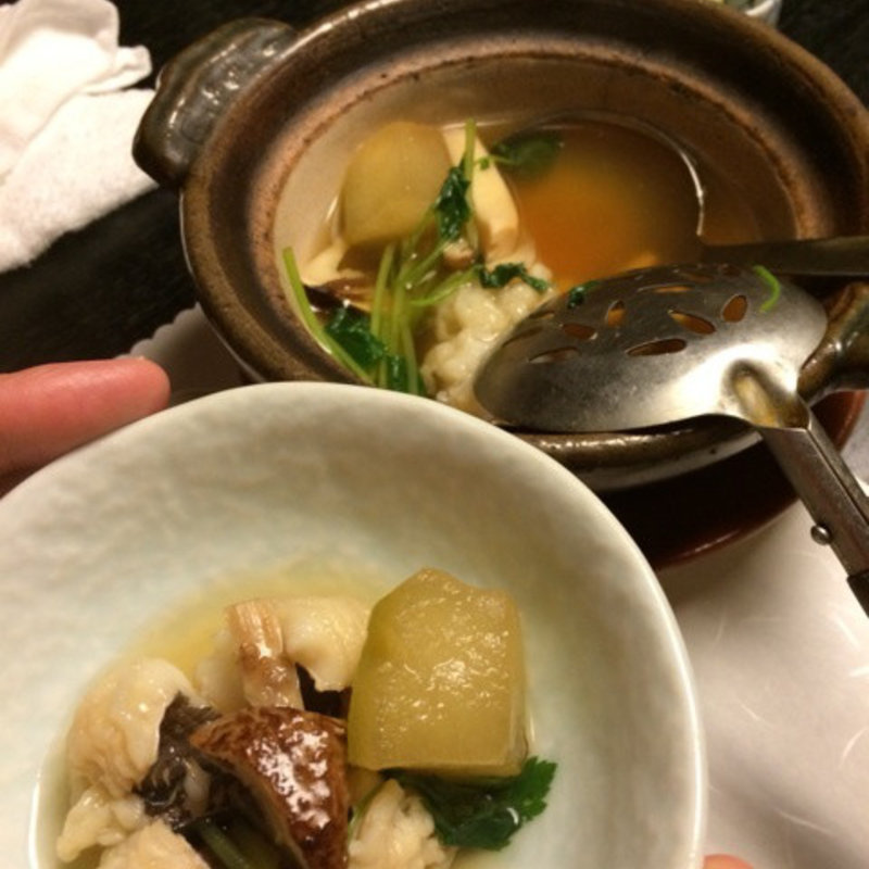 鱧と松茸の小鍋(佳久 （かきゅう）)