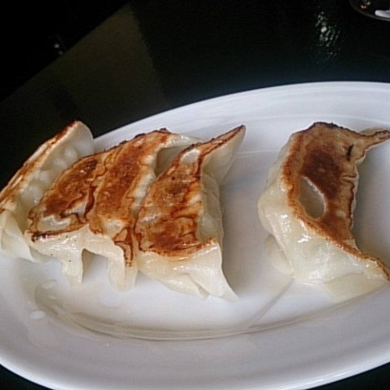 餃子(信濃神麺 烈士洵名 東京店)