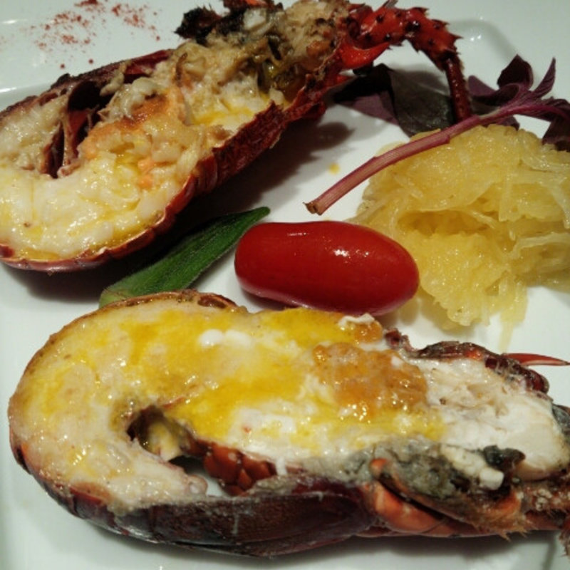 淡路島産丸ごと1尾活伊勢海老のクオーチュレ(そば おでん 俺のだし 赤坂 )