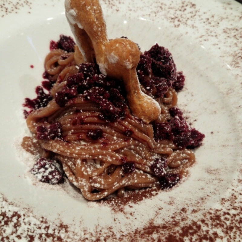 カシスとモンブラン(俺のイタリアン 東京)