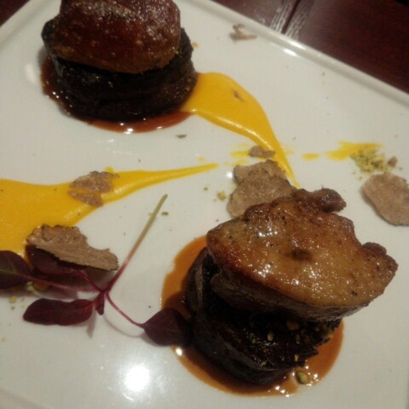 黒毛和牛フィレ肉とフォアグラのロッシーニ スパニッシュスタイル(俺のスパニッシュ)