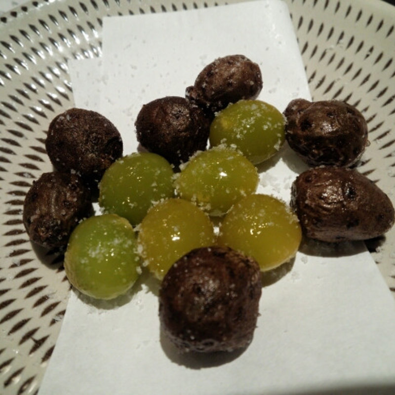 ぎんなんと芋の素揚げ(おでん 俺のだし)