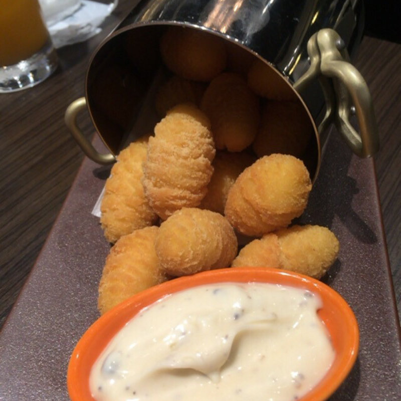 松ぼっくりポテトフライトリュフマヨネーズ添え(俺のフレンチ 博多)