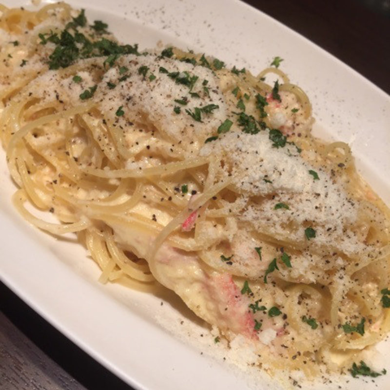カニのカルボナーラ(俺のフレンチ・イタリアン 松竹芸能 角座広場)