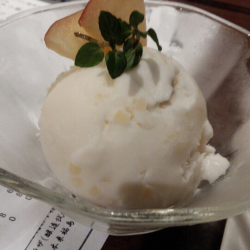 リンゴのソルベ(俺の割烹 銀座本店)