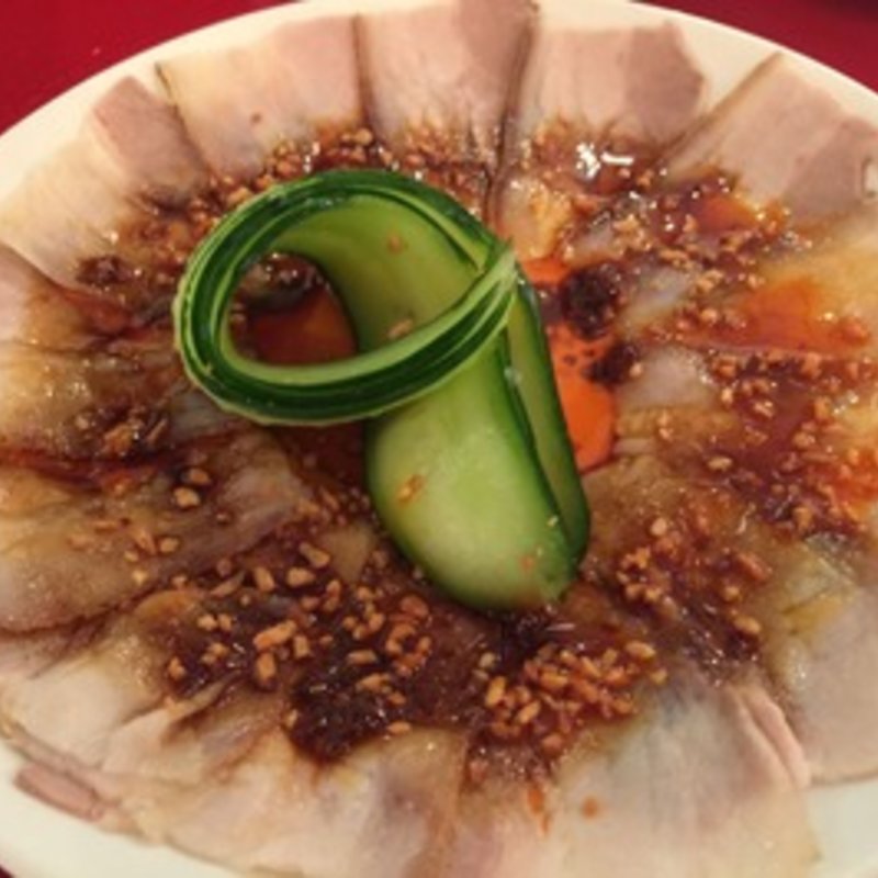 ゆで豚のにんにくソース掛け(俺の揚子江 銀座4丁目)