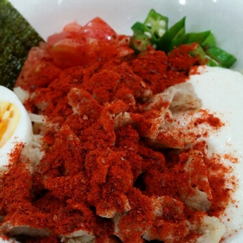 スタミナ赤ぶっかけうどん(優心 )