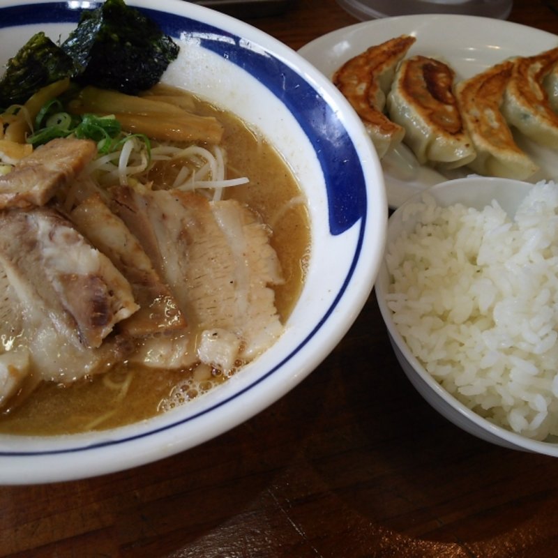 餃子定食(元祖じゃんがららぁめん )