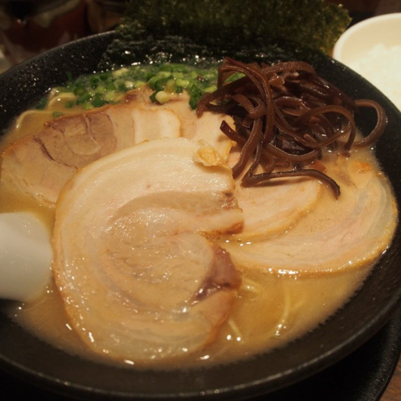 とんこつ（白）チャーシューメン(麺屋原宿 金山店)