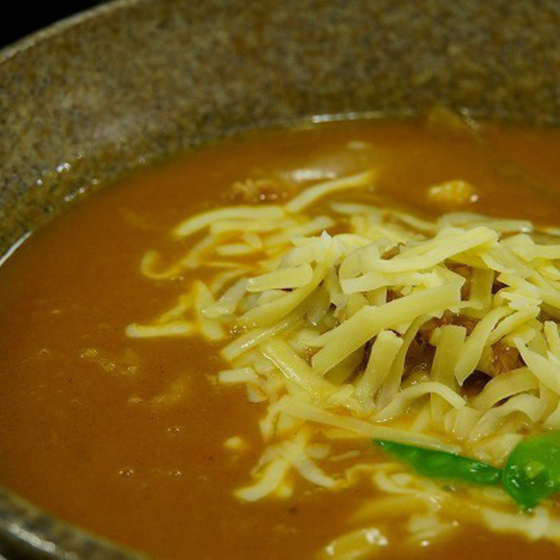 チーズカレーうどん(うどん 兎麦 umugi)
