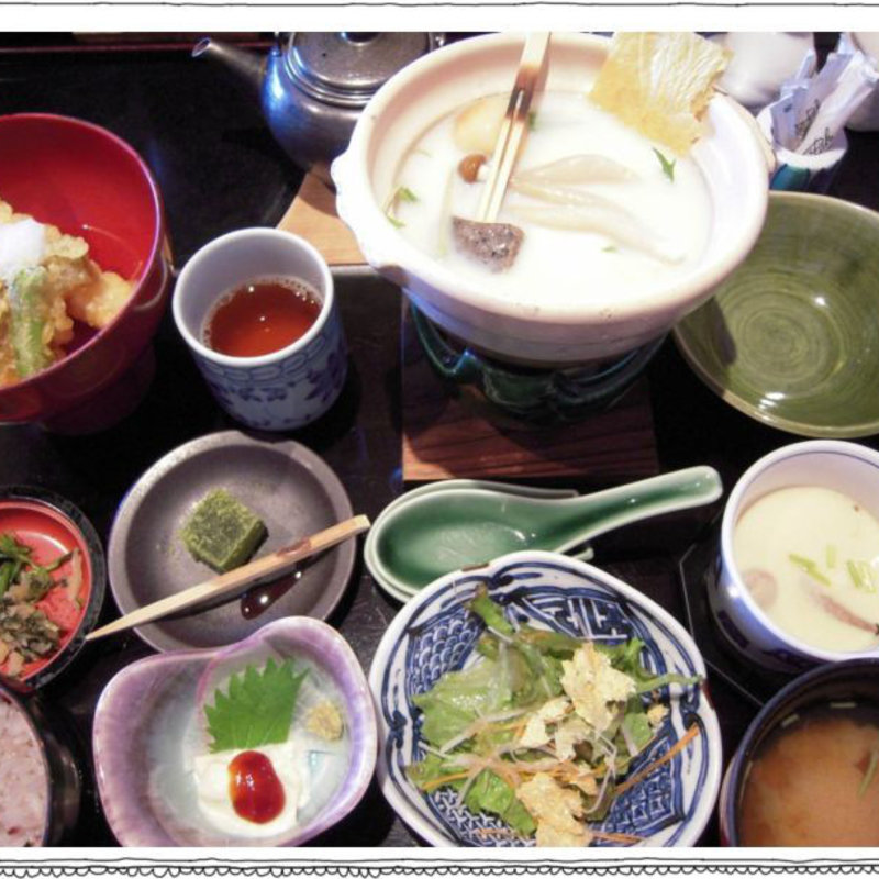 九彩のいろどりランチ(八かく庵 大阪マルビル店 （はっかくあん）)