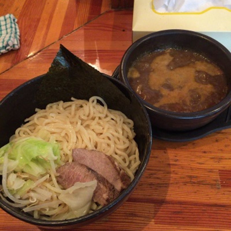 石鍋濃厚つけ麺（中盛）(八起き)