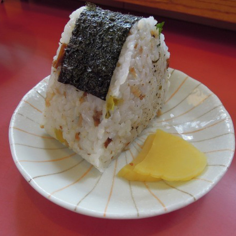 焼豚入りおにぎり(内橋ラーメン)