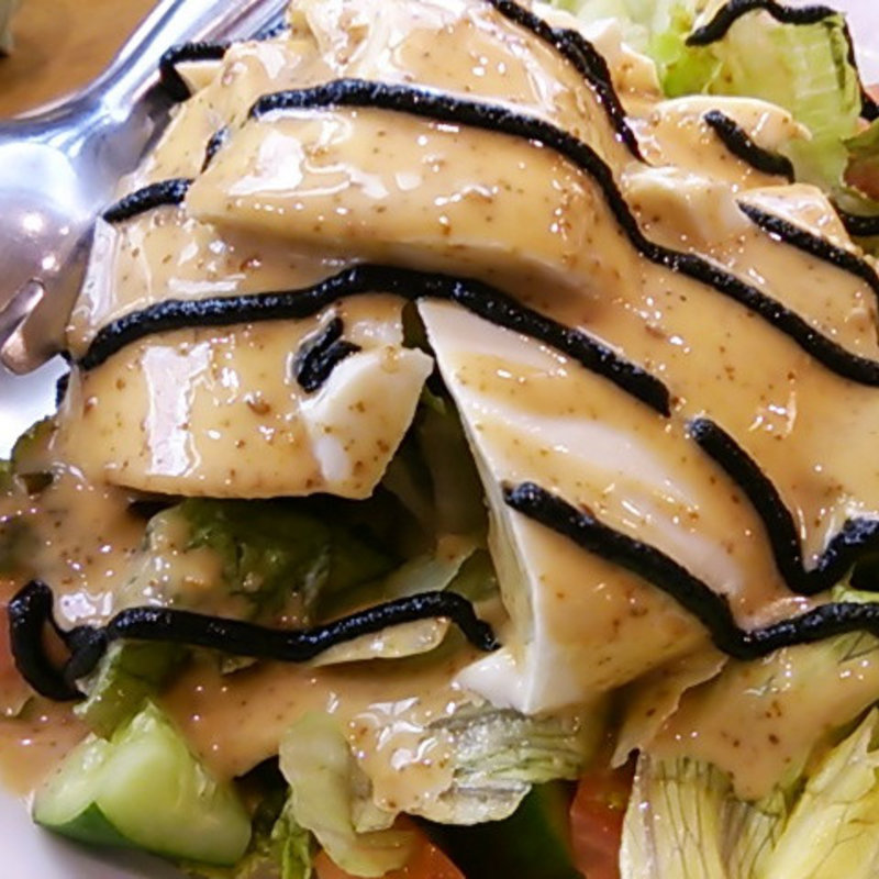 豆腐の白ごまドレッシングサラダ(函館 海や 朝霞台店 （ハコダテウミヤ）)