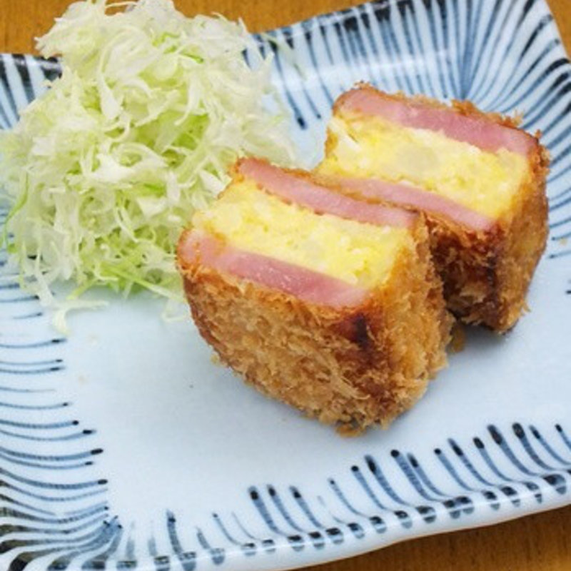 はむかつコロッケ(分店なかむら食堂)