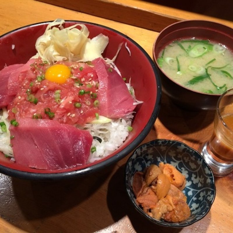 うにトロユッケ丼(刺身BAR 河岸頭 （かしがしら）)
