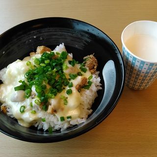 チーズ丼（しょうゆ＆黒コショー）(加藤牧場 Baffi 日高本店 （バッフィ）)